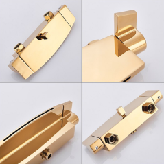 Mitigeur Mural Doré Star : Élégance, Cascade Relaxante, Luxe pour Votre Bain