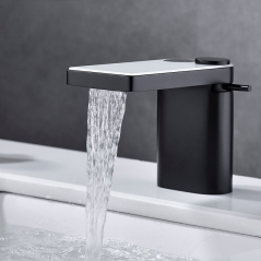 Cuela : Mitigeur Lavabo Noir High-Tech avec Affichage Température Innovant
