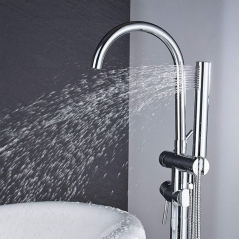 Robinet mitigeur de baignoire au sol chrome, Lactis