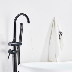 Mitigeur Îlot Noir Laps : Design Moderne et Durabilité pour Votre Bain