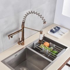 Bayon : Robinet mural design en chrome avec douchette pratique et stylée