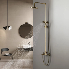 "Zagoria" : La colonne de douche en bronze antique pour une salle de bain chic
