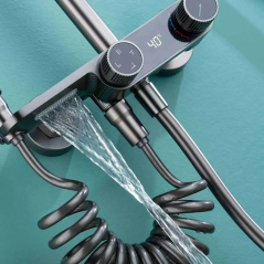 Flarenti : Colonne de Douche LED Gun Grey avec Cascade et Affichage Digital